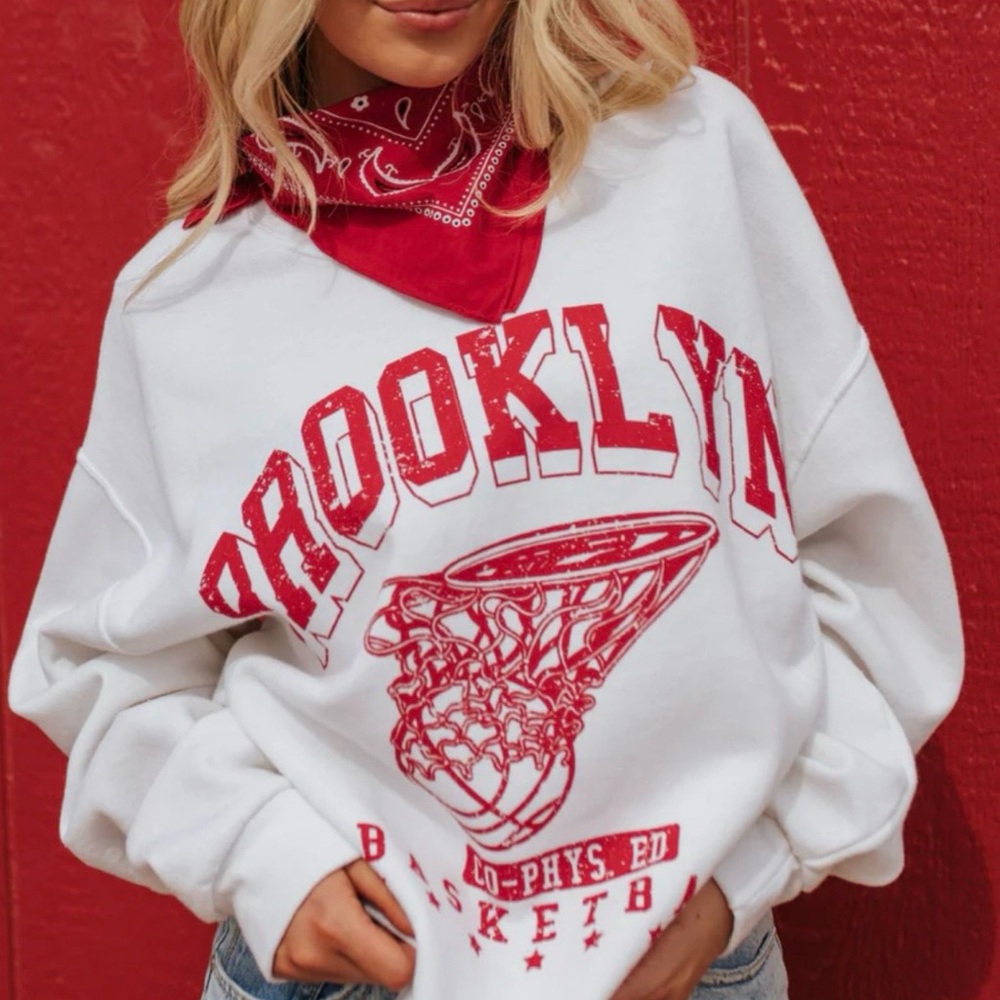 Altar'd State Brooklyn Basketball Crewneck sweatshirt L/XL